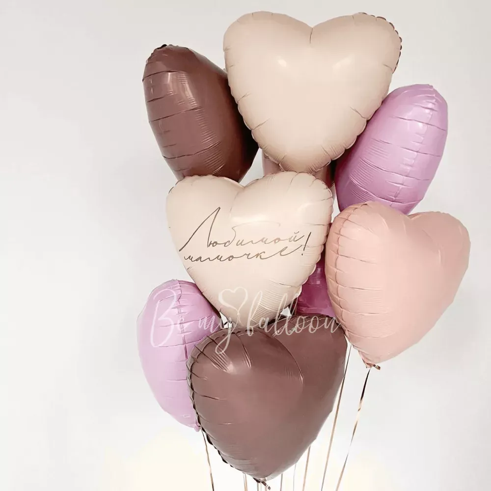 A delicate bouquet of balloons for mom