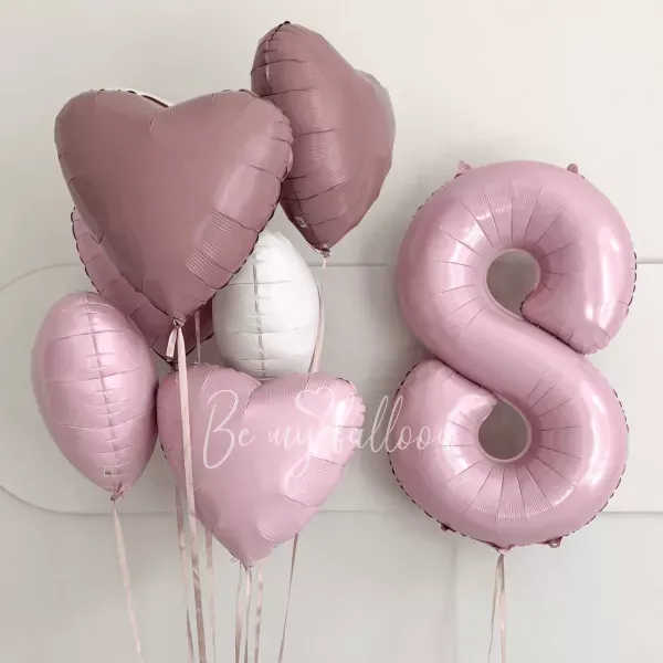 A bouquet of balloons for a daughter of 8 years old