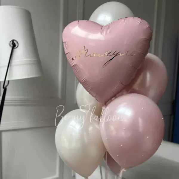 A bouquet of balloons for mom