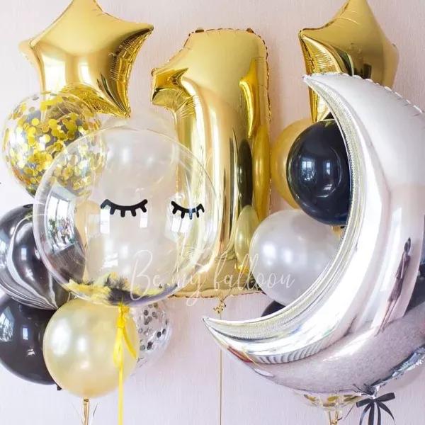 Pretty first birthday! Balloon bouquet