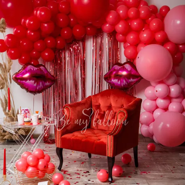 Bright Valentines balloon garland composition